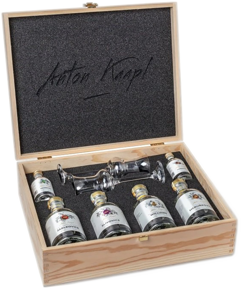 Anton Kaapl Set ovocných destilátů Anton Kaapl Dřevěné dárkové balení velké